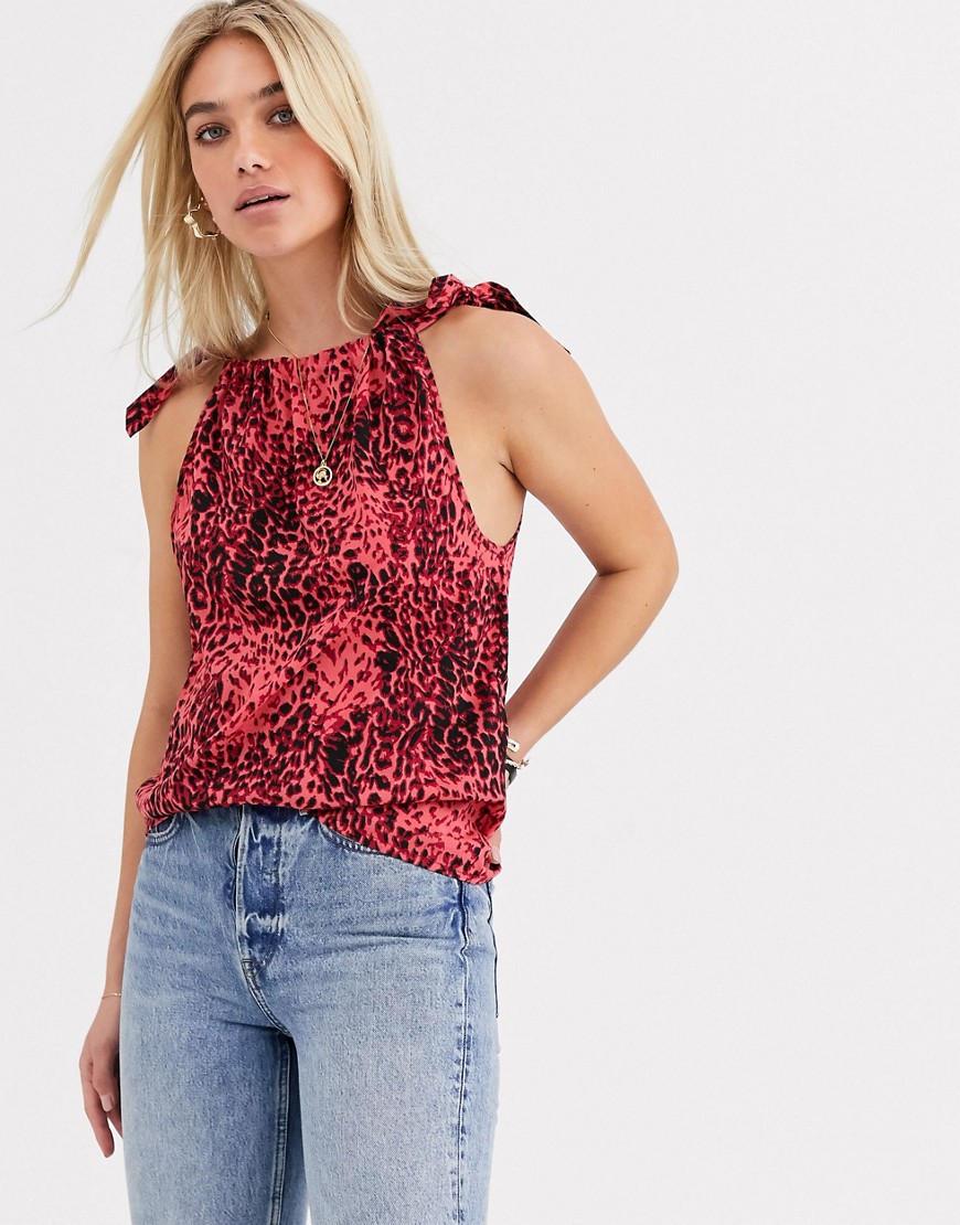 Vero Moda — Top med bindebånd på skulderen og leopardprint-Rød