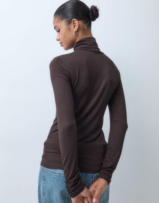 Vero Moda top met col en lange mouwen in donkerbruin, 4 van 5