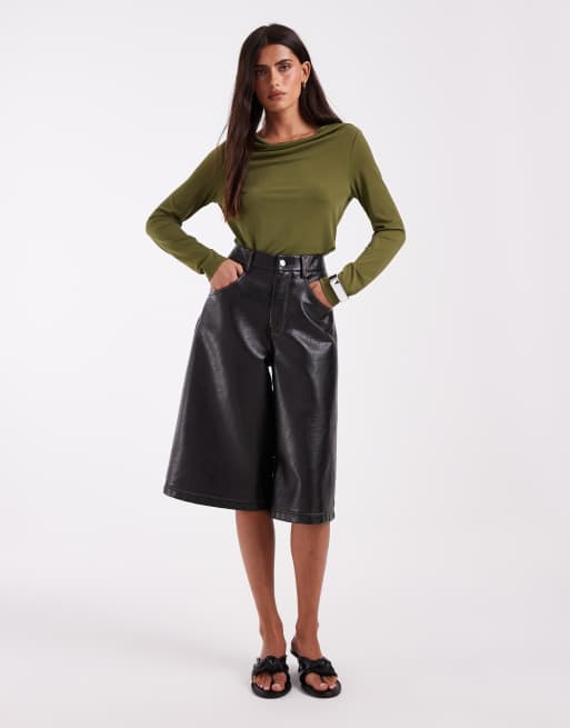 Vero Moda top met lange mouwen en watervalhals in mosgroen, 2 van 4