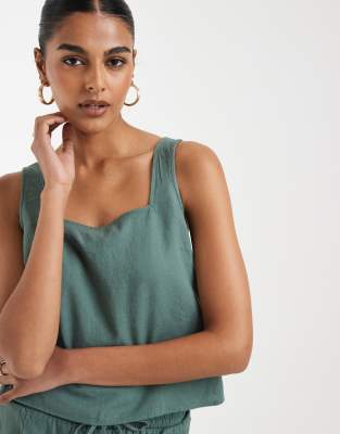 Vero Moda - Top sans manches d'ensemble boutonné dans le dos - Vert