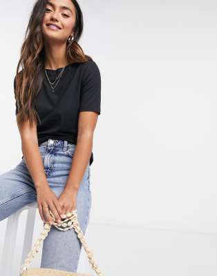 Vero Moda Top With Slashed Neck In Black