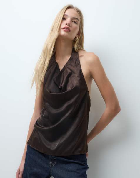 Vero Moda top z dekoltem typu halter i kaskadowym wykończeniem w kolorze czekoladowobrązowym - view 1