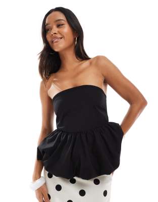 Vero Moda - Trägerloses Oberteil in Schwarz mit Ballonsaum