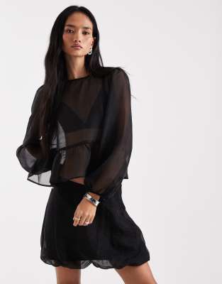 Vero Moda - Transparentes Organza-Oberteil in Schwarz mit Bindedetails vorne, Kombiteil