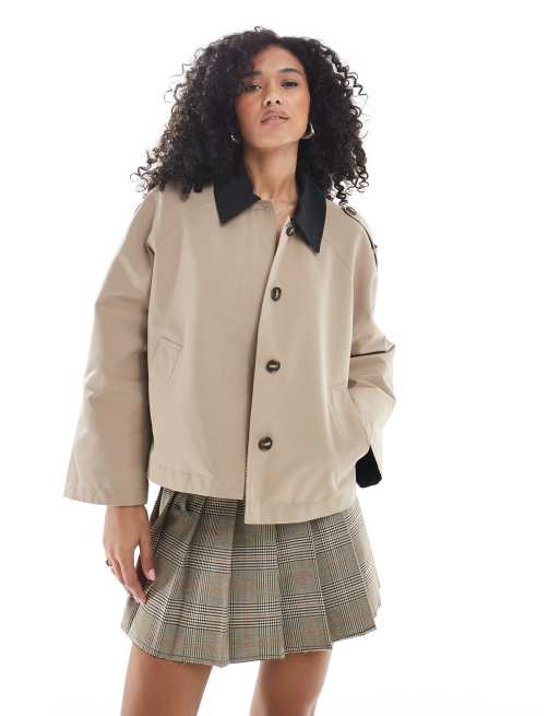 Vero Moda - Trench corto liscio color cammello con colletto a contrasto