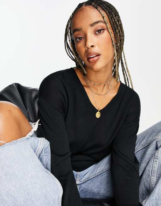 Vero Moda v neck jumper in black, 2 of 4