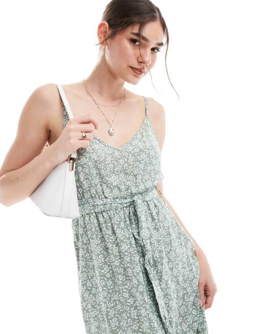 Vero Moda v neck maxi dress with tie waist in sage green floral | ASOS