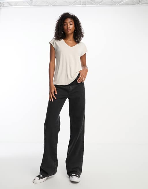 Vero Moda v neck t-shirt in stone  , 4 of 4