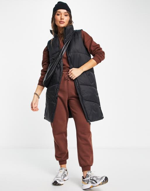 Vero Moda - Vatteret longline-vest i sort