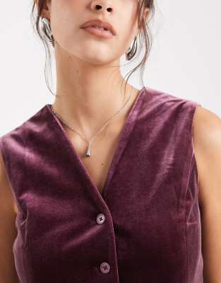Vero Moda Velvet Vest In Red