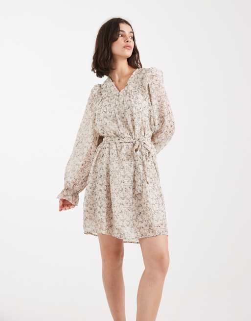 Vero Moda - Vestito corto color crema con stampa a fiori, cintura, maniche a campana e finiture con volant