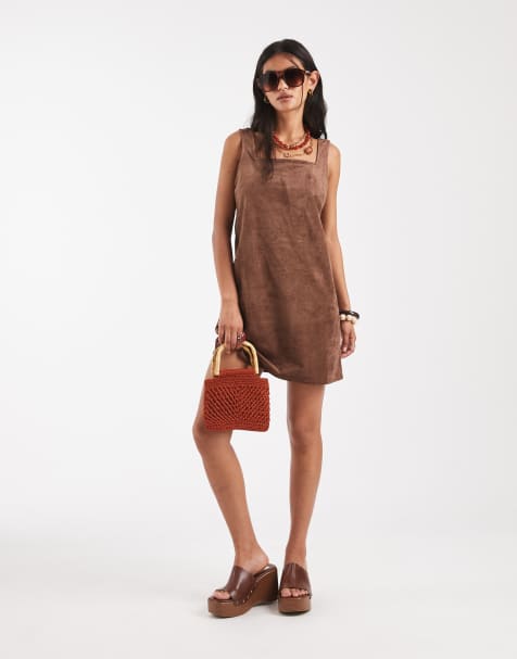 Vero Moda - Vestito corto in camoscio sintetico marrone con scollo squadrato - view 1