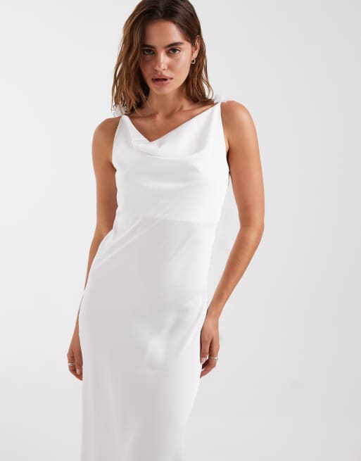 Vero Moda - Vestito lungo in raso bianco con scollo ad anello e finiture con applicazioni floreali 3D, 3 di 4