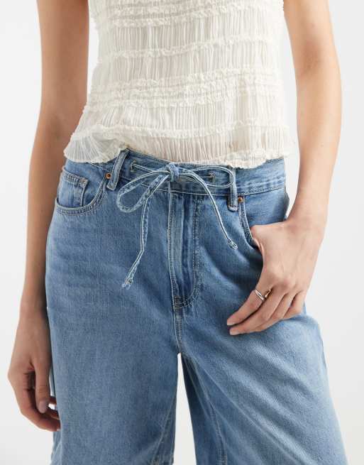 Vero Moda - Villa - Denim bermudashort met halfhoge taille en gestrikte taille in lichtblauwe wassing, 3 van 5