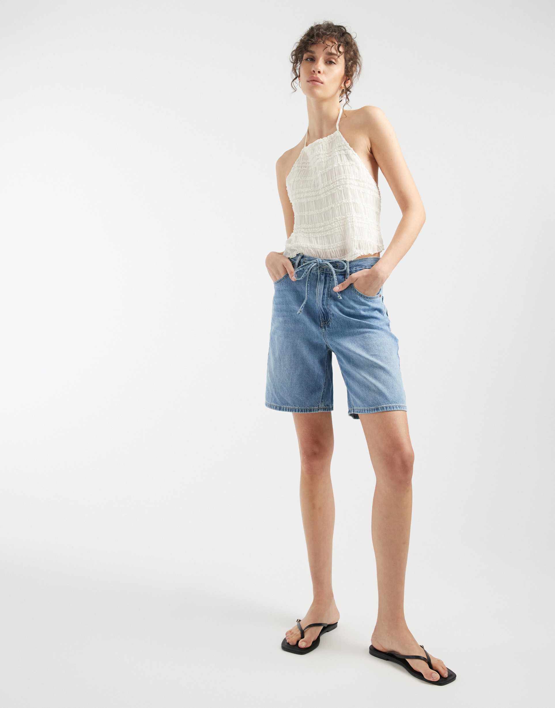 vero moda villa mid-rise tie waist denim bermuda shorts in light blue wash