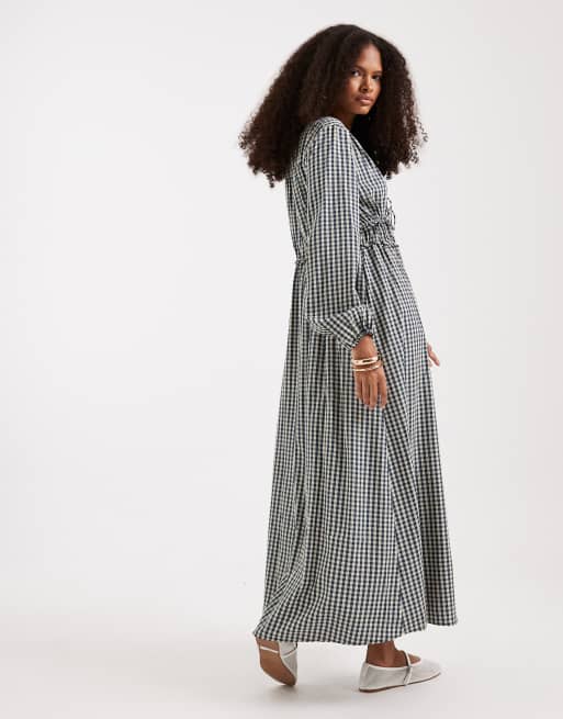 Vero Moda – Vorne gebundenes, langärmliges Maxikleid mit Vichy-Karos in Marineblau und Weiß, 4 von 4