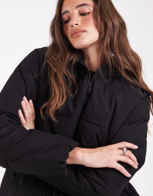 Vero Moda waist detail padded coat with hood in black, 2 of 4