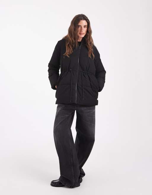 Vero Moda waist detail padded coat with hood in black, 4 of 4