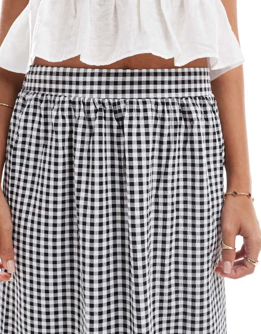 Vero Moda – Warstwowa spódnica maxi w czarną kratkę vichy, 5 z 5