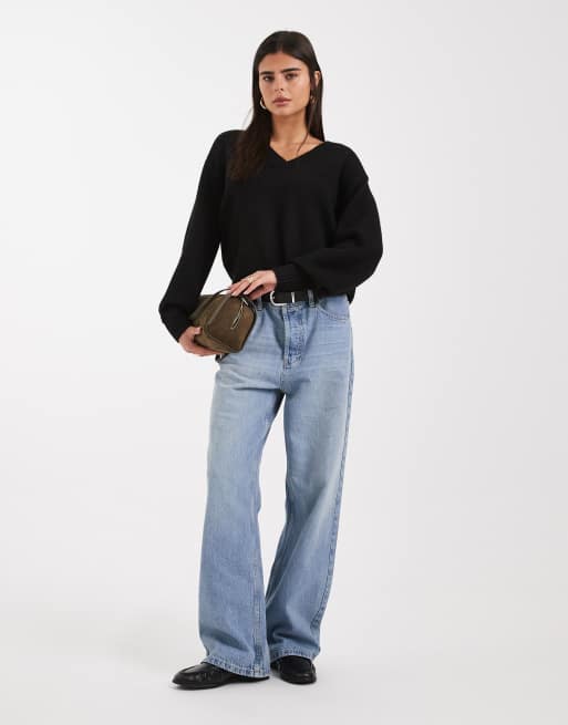 Vero Moda – Weicher Oversize-Pullover in Schwarz mit V-Ausschnitt, 4 von 4