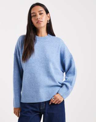 Vero Moda - Weicher Pullover in Verlockungsblau mit Rundhalsausschnitt