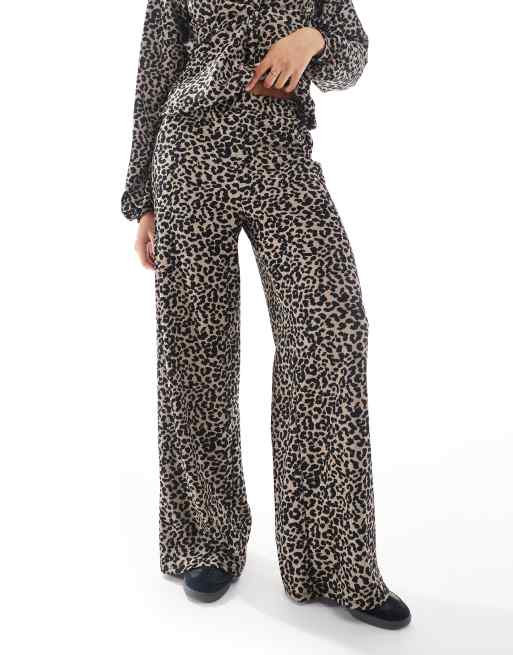Vero Moda – Weit geschnittene Jersey-Hose mit Leopardenmuster, Kombiteil, 2 von 5