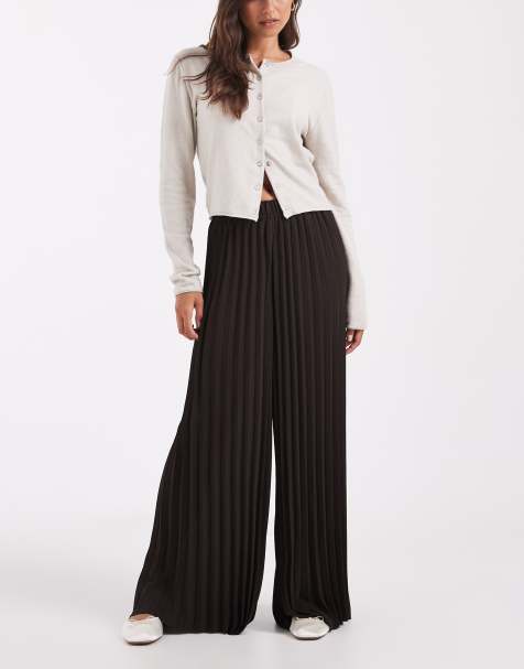 Vero Moda weite Webhose mit Plissee in Schokobraun - view 1