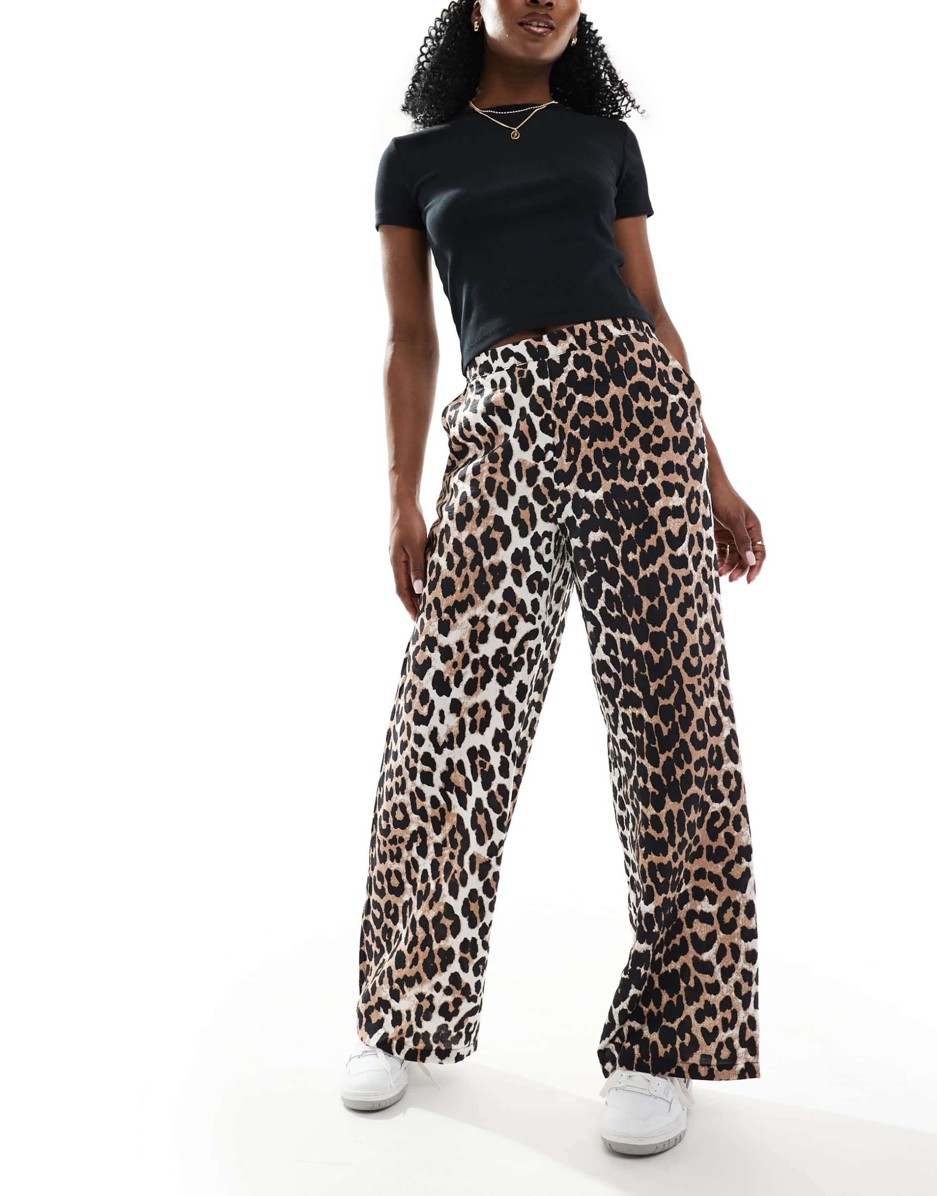vero moda wide leg pull on pants in leopard print