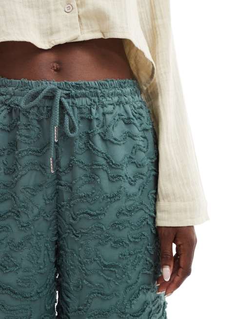 Vero Moda wide leg tie waist pants with textured applique in green, 4 of 5