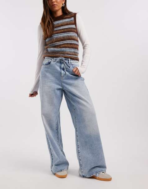 Vero Moda Wien mid rise wide leg belted jeans in light blue wash - view 1