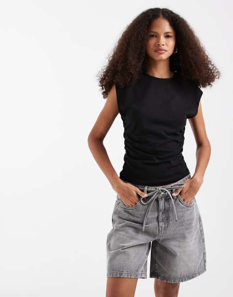 Vero Moda - Wien - Short en jean ceinturé à taille mi-haute - Gris clair délavé - view 1