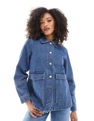 Vero Moda - Workwear-Jeansjacke in Mittelblau mit Oversize-Schnitt