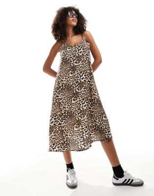 Vero Moda woven cami midi dress with v front in leopard print