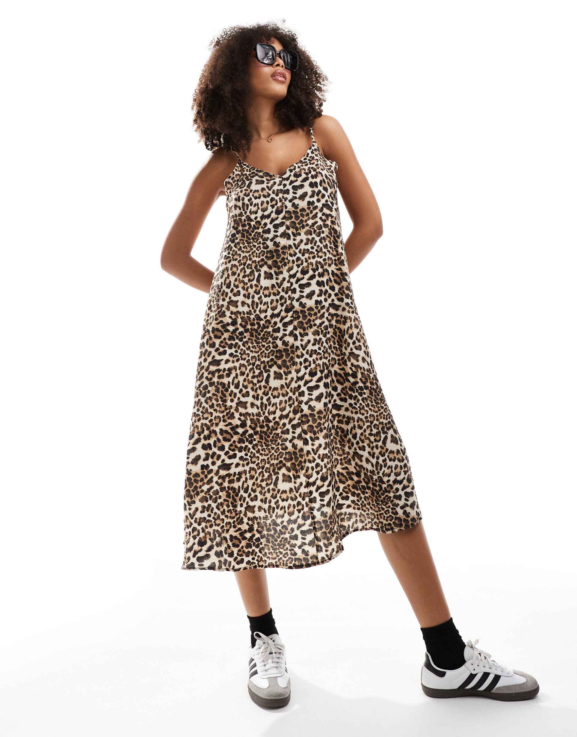 vero moda woven cami midi dress with v front in leopard print