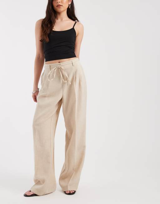 Vero Moda woven pleat front tailored trouser with tie waist in stone, 2 of 5
