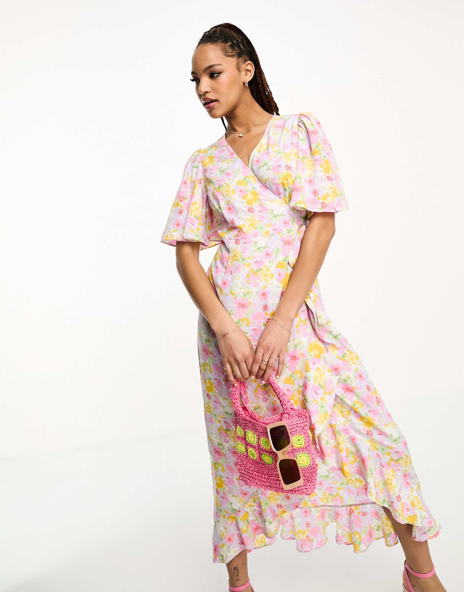 vero moda wrap front maxi tea dress in pink floral