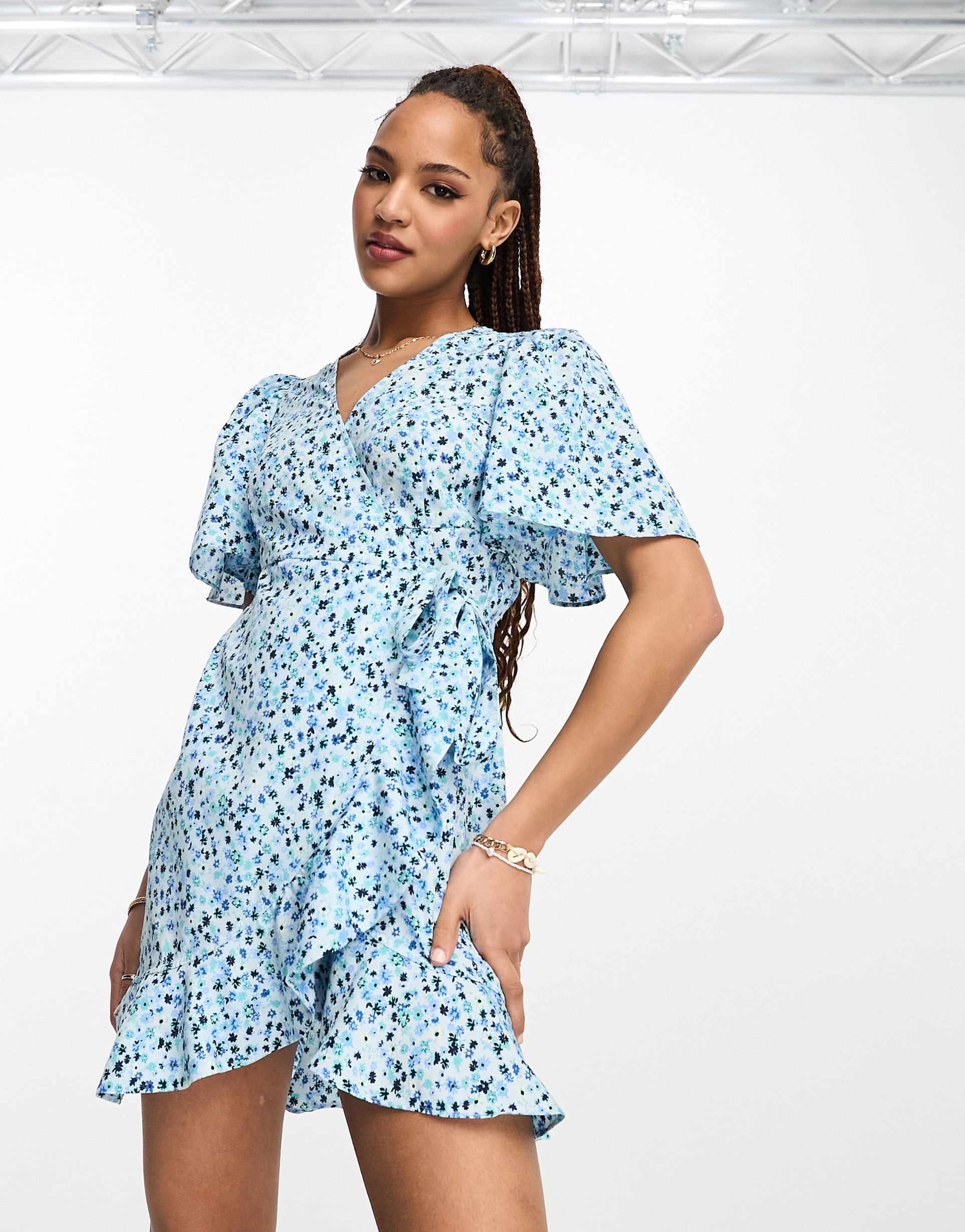 vero moda wrap front mini dress in blue florals