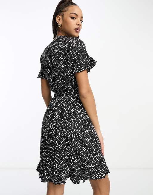 Tidligere koncept Hen imod Vero Moda wrap mini dress in black dot print | ASOS