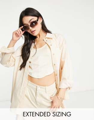 Vero Moda X Joann Van Den Herik - Oversize-Hemd in Stein-Neutral