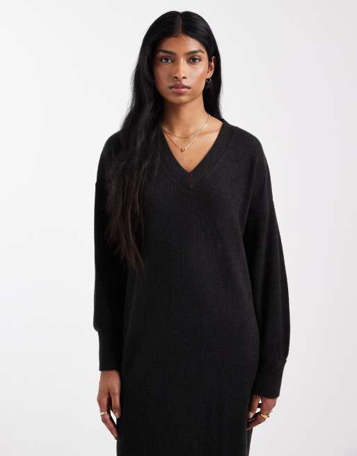 Vero Moda - Zachte geribbelde gebreide midi-jurk met V-hals in zwart, 4 van 4