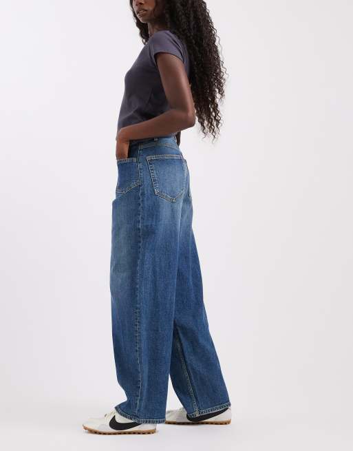 Vero Moda Zelda højtaljede barrel-leg jeans med lomme-detalje i medium blå denim, 3 af 5
