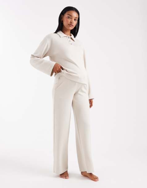 Vero Moda - Zwangerschapskleding - Superzachte broek met wijde pijpen en gestrikte taille in crème, deel van co-ord set - view 1