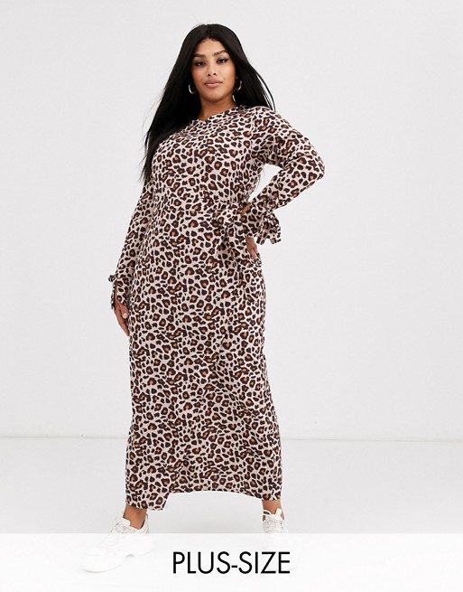 Verona Curve long sleeve maxi wrap dress in leopard print