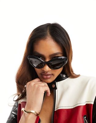 Versace bevelled round sunglasses in black - ASOS Price Checker