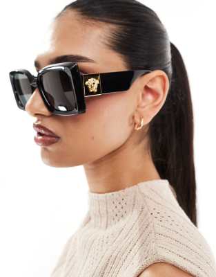 Versace - Eckige Sonnenbrille in Schwarz und Gold