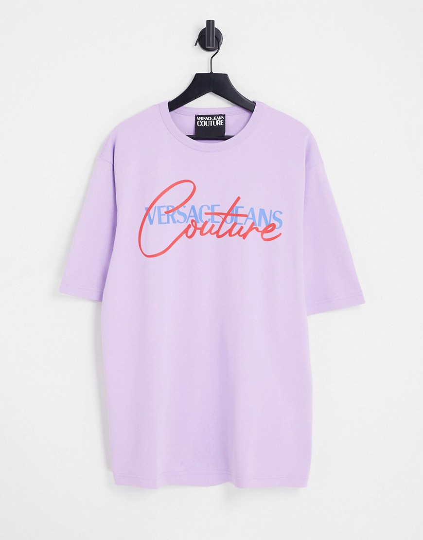 versace jeans couture 90s iconic logo t-shirt in purple-pink