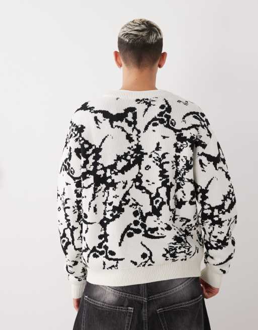 Vertere Berlin delta knitted jumper in beige with black all over design, 3 of 5