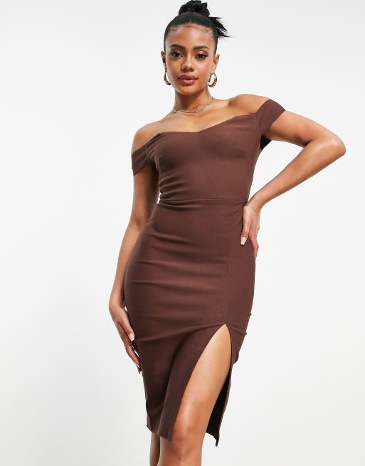 Vesper – Brązowa sukienka bodycon z dekoltem typu bardot i rozcięciem na udzie