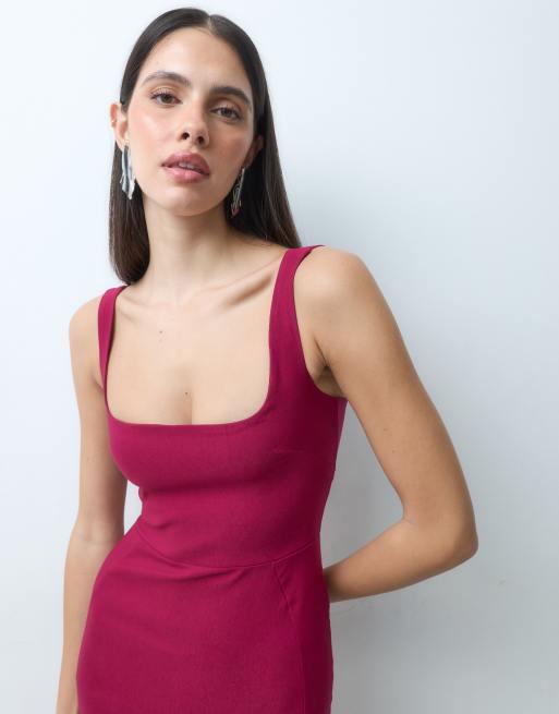 Vesper Petite bengaline sleeveless square neck fishtail midi dress in berry, 5 of 5