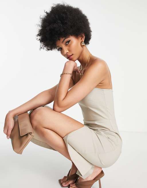 Vesper Tall – Figurbetontes Midikleid in Ecru mit schmalen Trägern und Schlitz bis zum Oberschenkel, 3 von 4